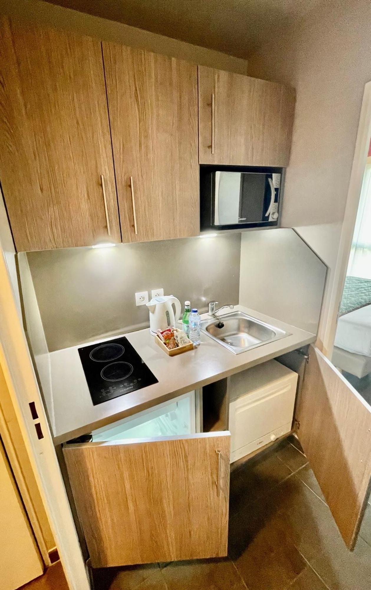 Residhome Paris-Guyancourt Ngoại thất bức ảnh